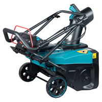 Аккумуляторная снегоуборочная машина Makita SN001GZ