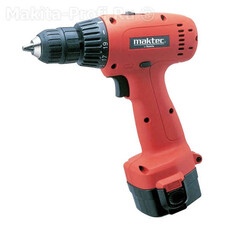 Аккумуляторная дрель-шуруповерт Maktec MT063SK2